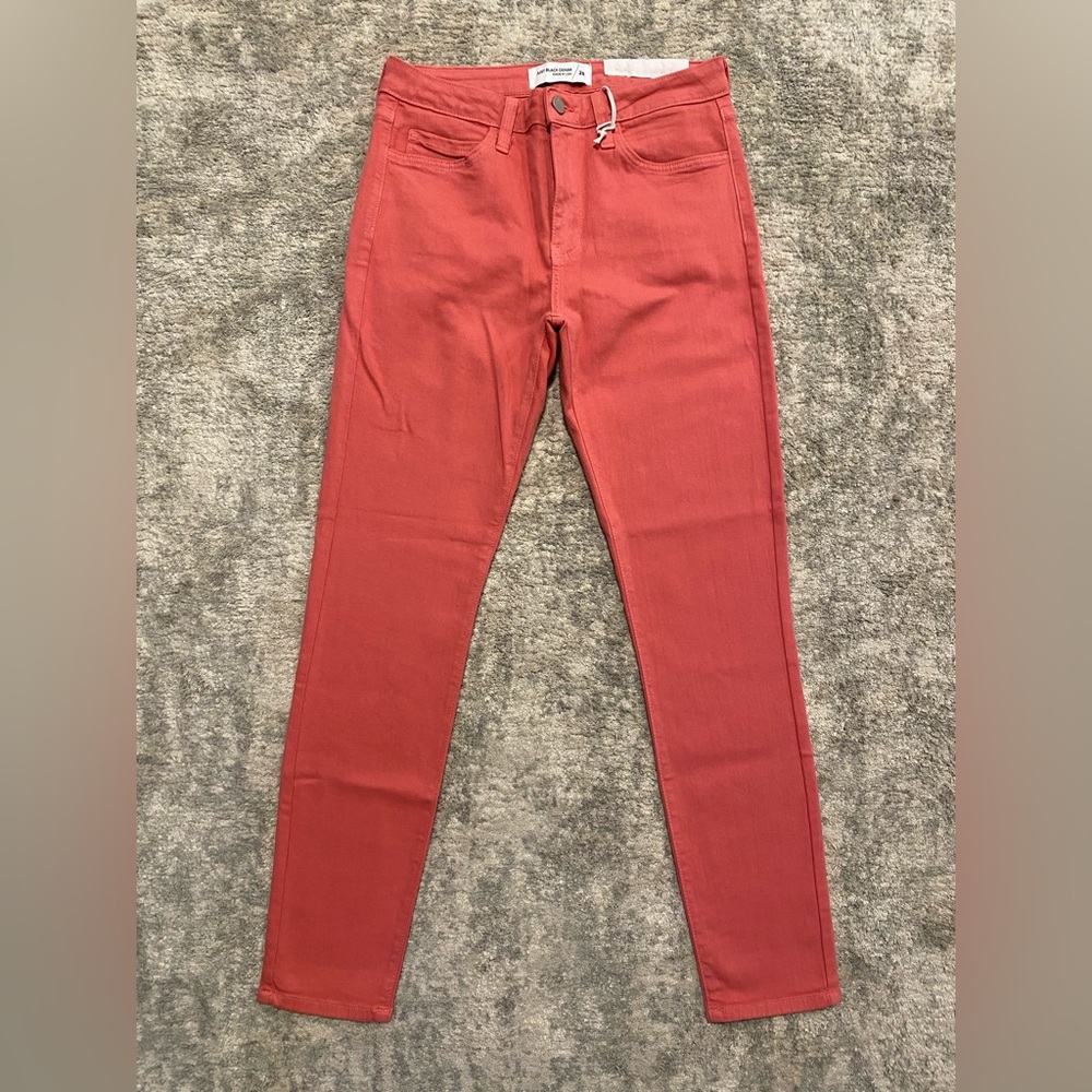 ⭐️ 2/$50 ⭐️ Salmon 9.5” Rise Skinny Jeans